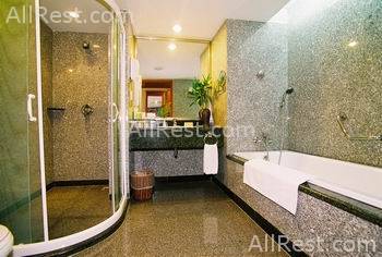 Halong Plaza 13